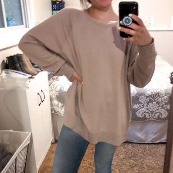 SOLD***Old Navy- Long Sleeve Sweatshirt XXL - Picture 10 of 11